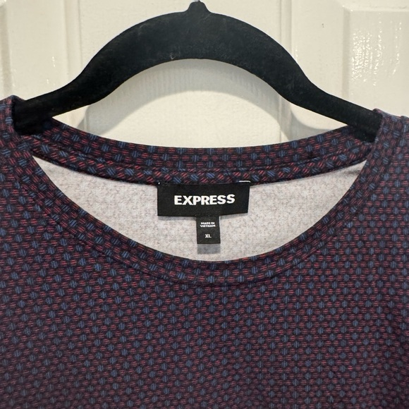 Mens EXPRESS Navy Red Patterned Shirt Size XL - Picture 2 of 9